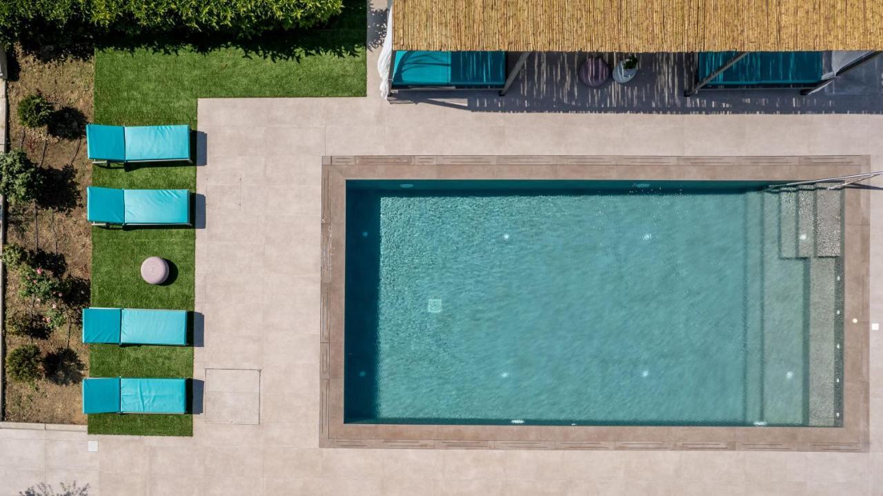 Antonia Villa - Luxurious Serenity With Private Pool, By Zantewize Kalipádhon 외부 사진